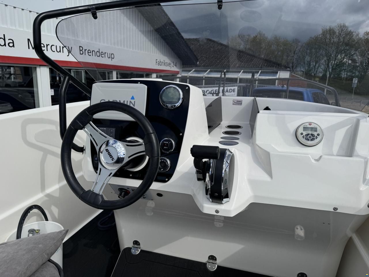 Ryds 550VI Sport - F115 Mercury-EFI 2,1L ProX