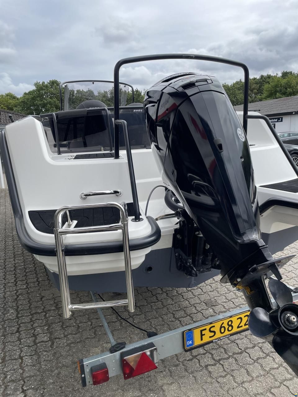 Ryds 630VI Mid-C - F115 Mercury-EFI 2,1L og 2