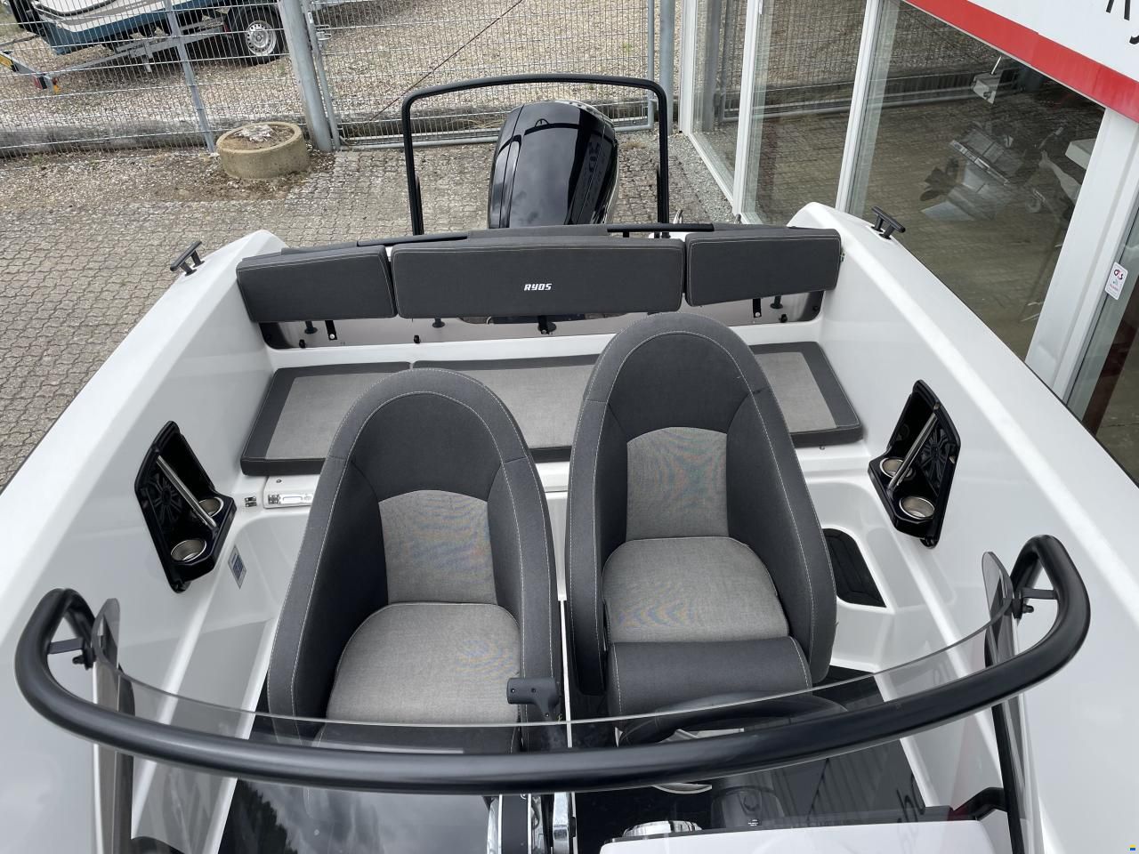 Ryds 630VI Mid-C - F115 Mercury-EFI 2,1L og 2