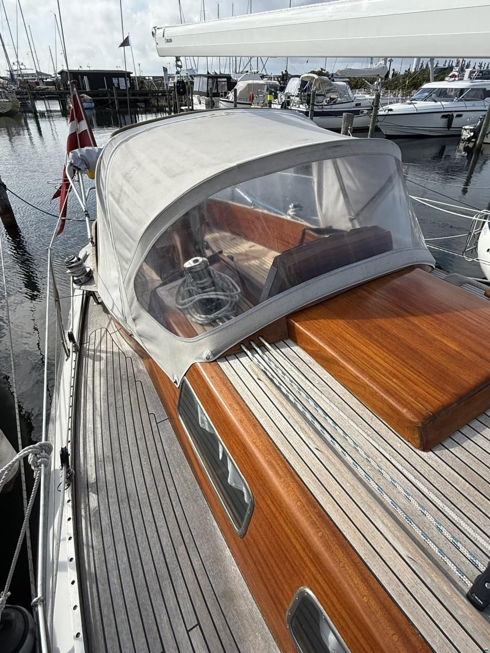 Vind&ouml; 40