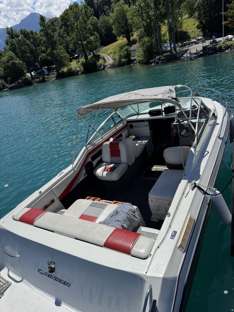 Rinker Festiva 230
