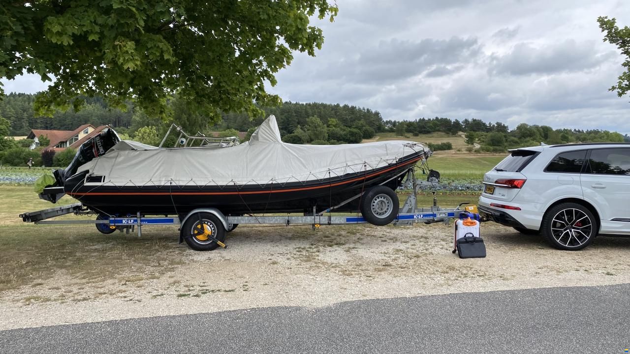ZAR Formenti Zar 57 welldeck, df150, trailer