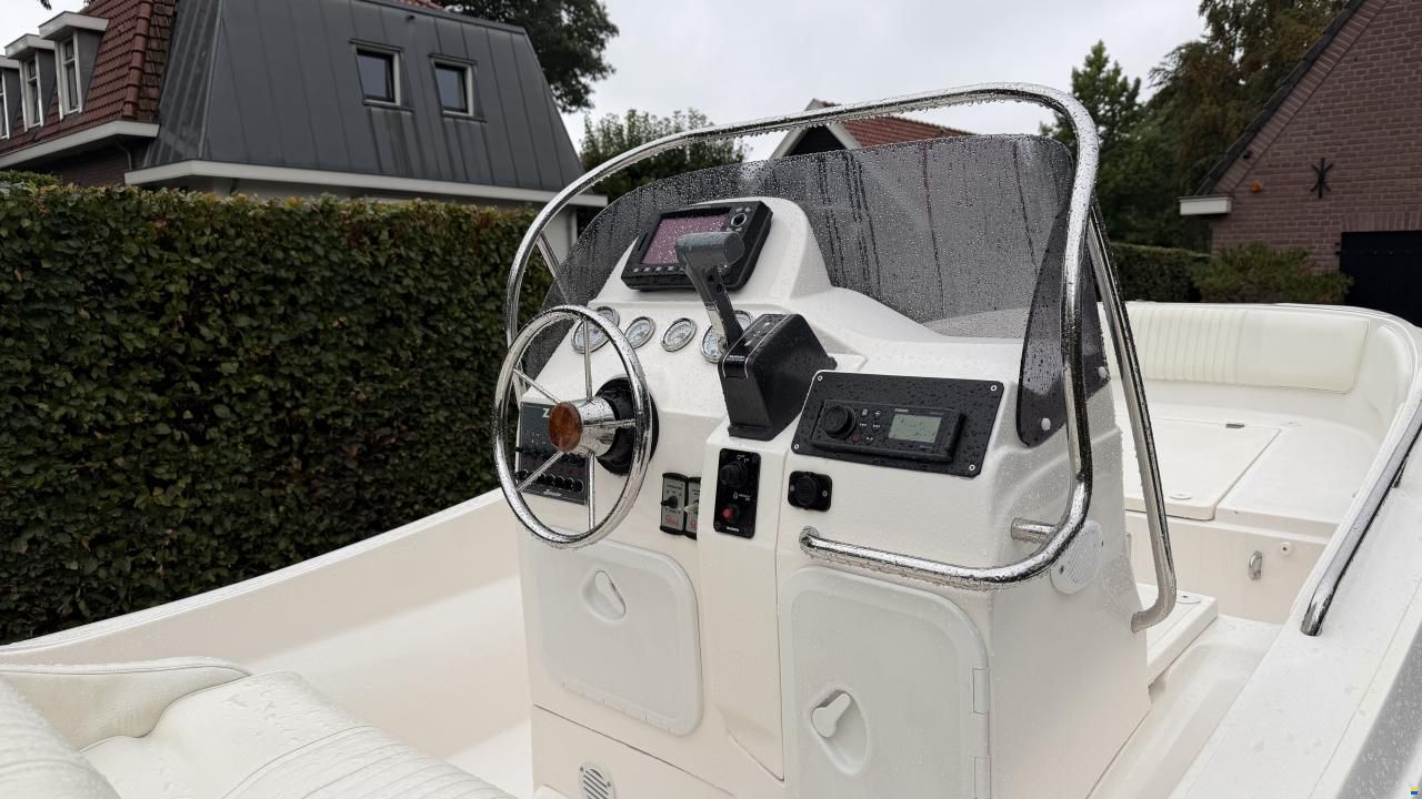 ZAR Formenti Zar 57 welldeck, df150, trailer