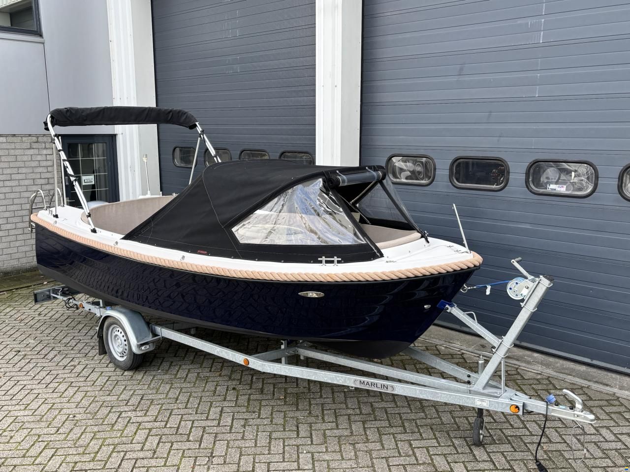 Valory 555
