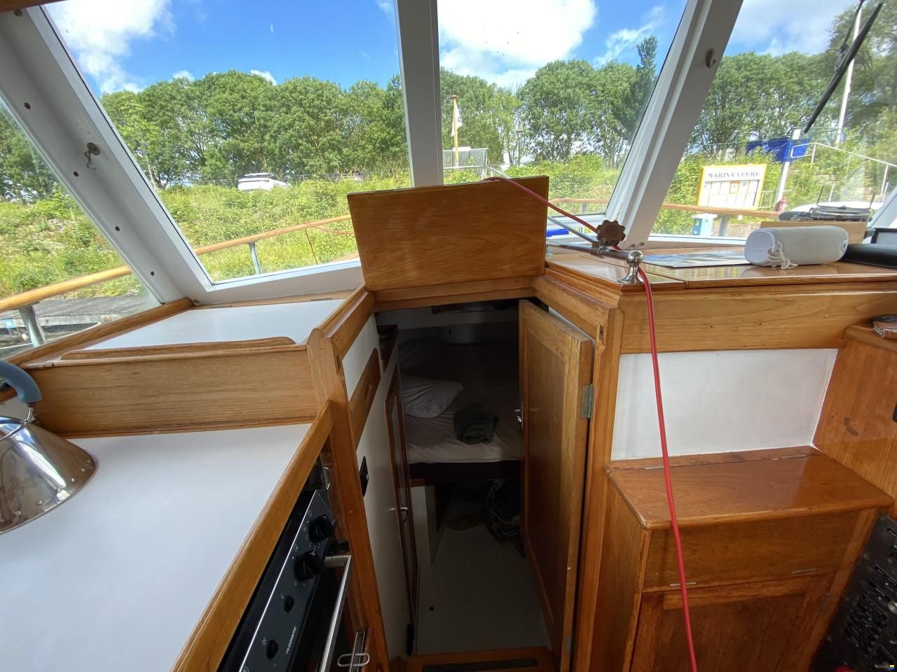 Grand Banks 32