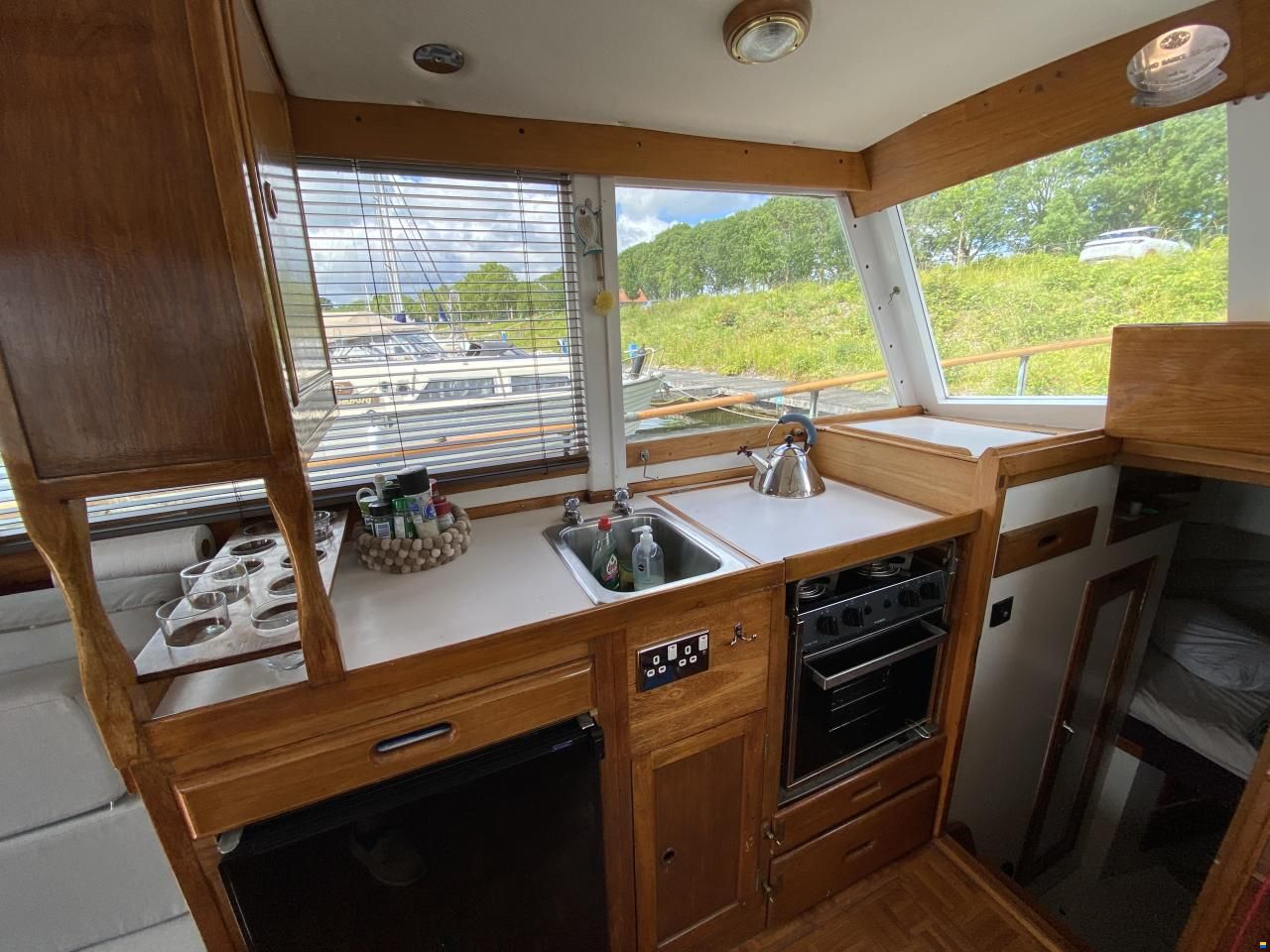 Grand Banks 32