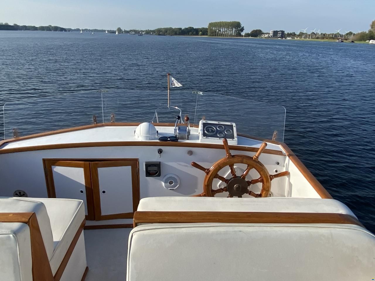 Grand Banks 32