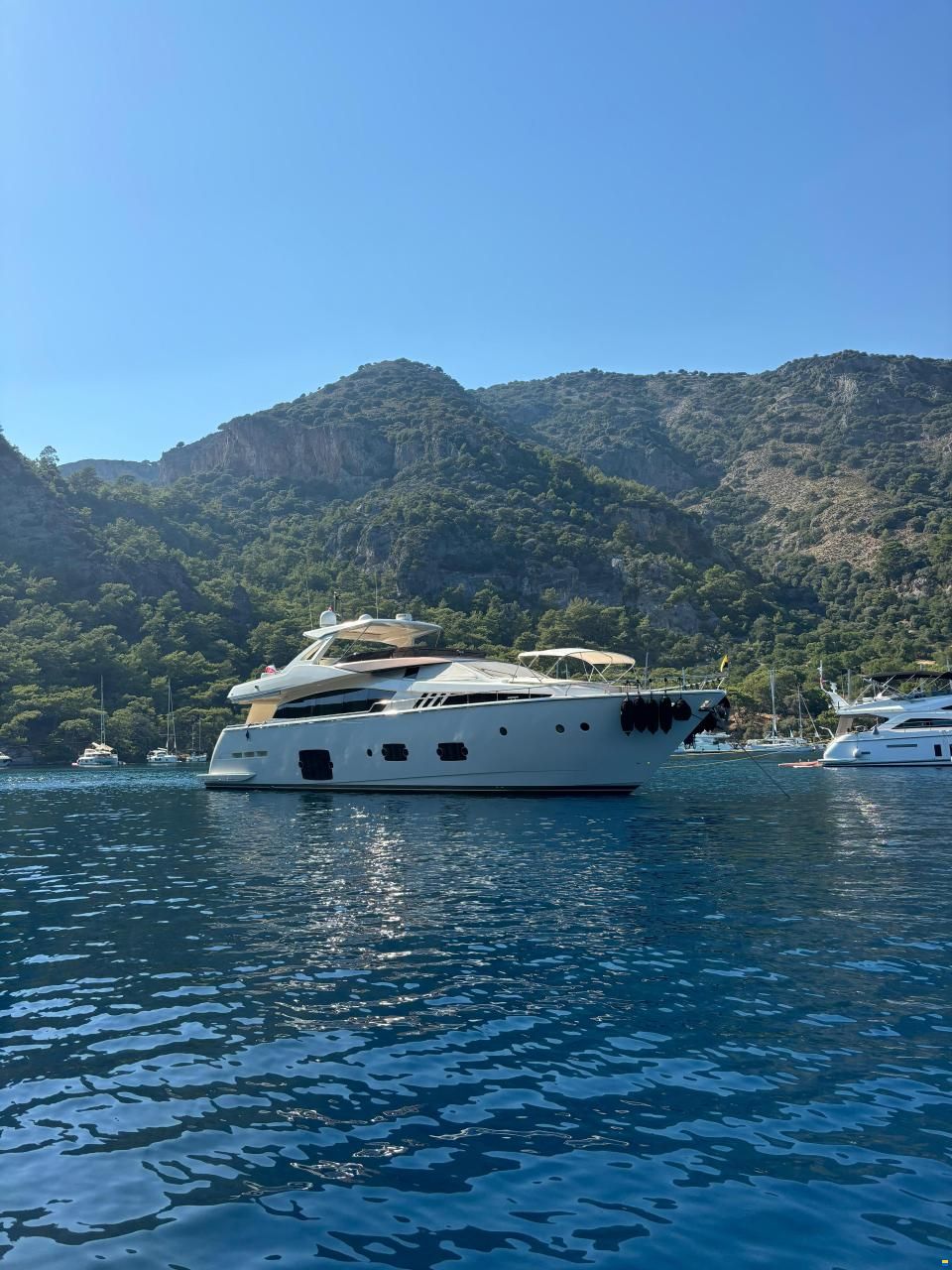 Ferretti Feretti 800