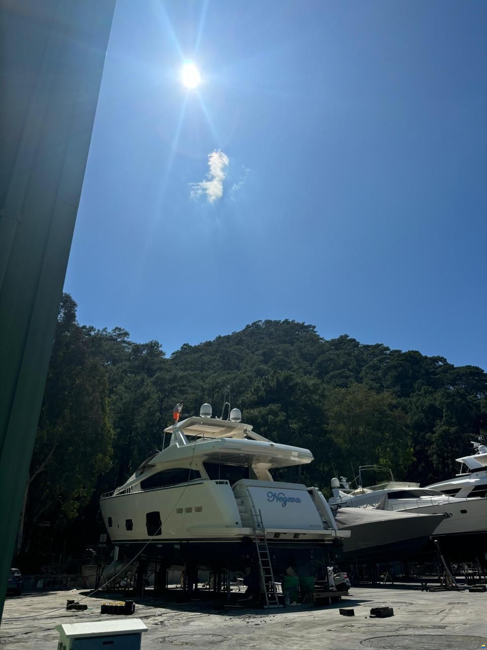 Ferretti Feretti 800