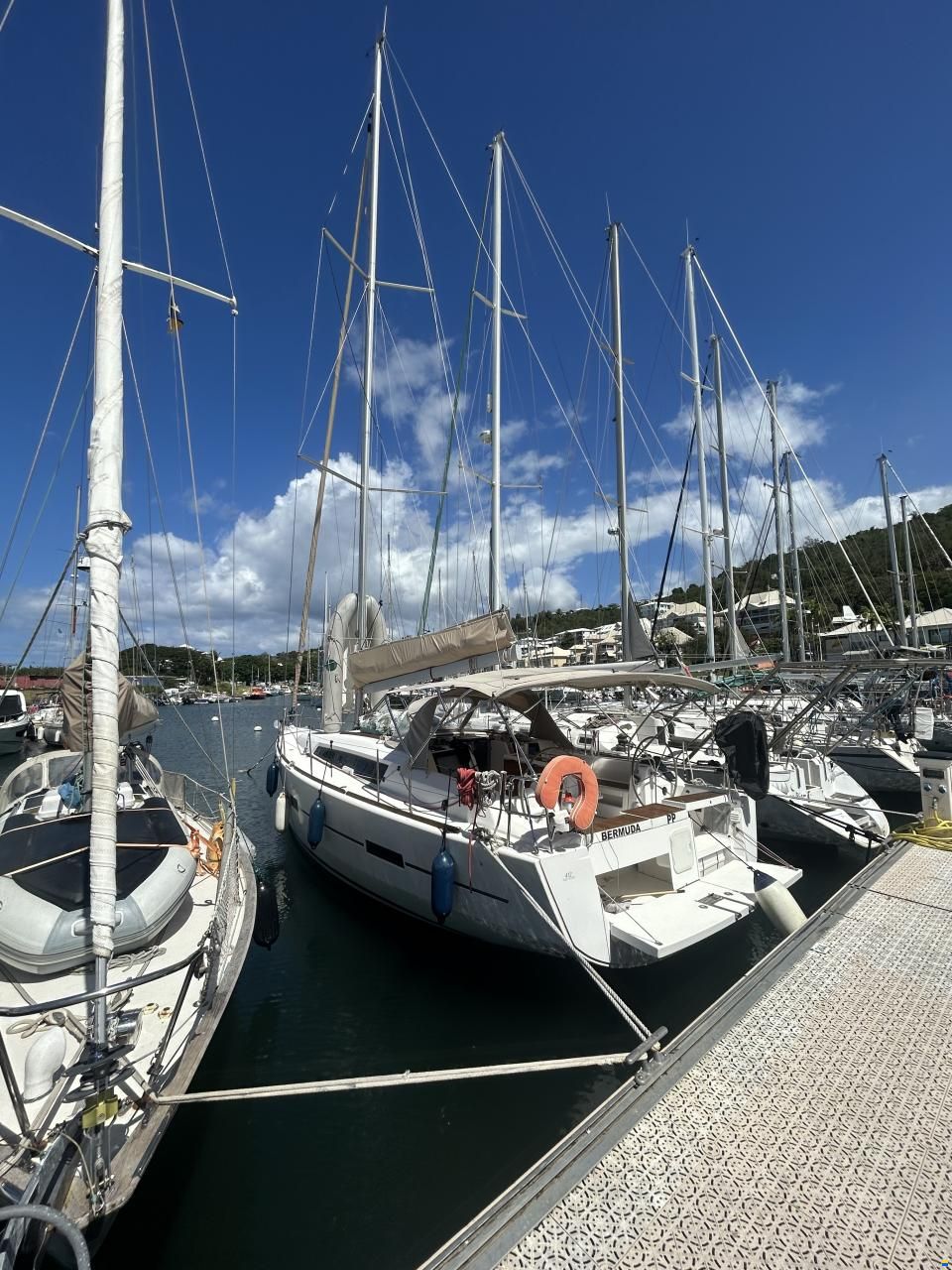 DUFOUR 412