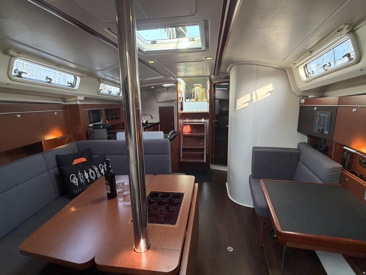 Hanse 385 (in een unieke uitvoering)