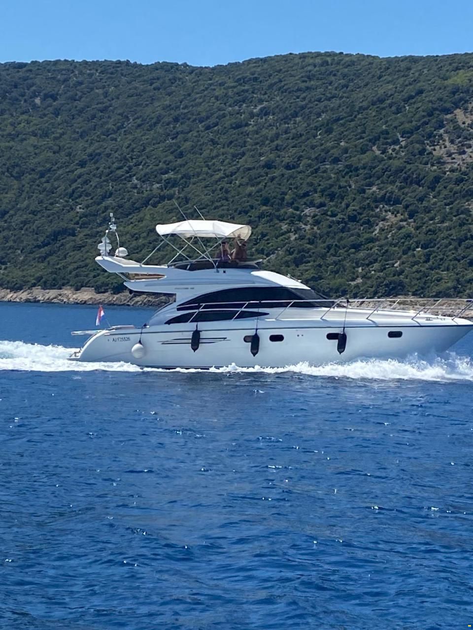 Princess 42 fly