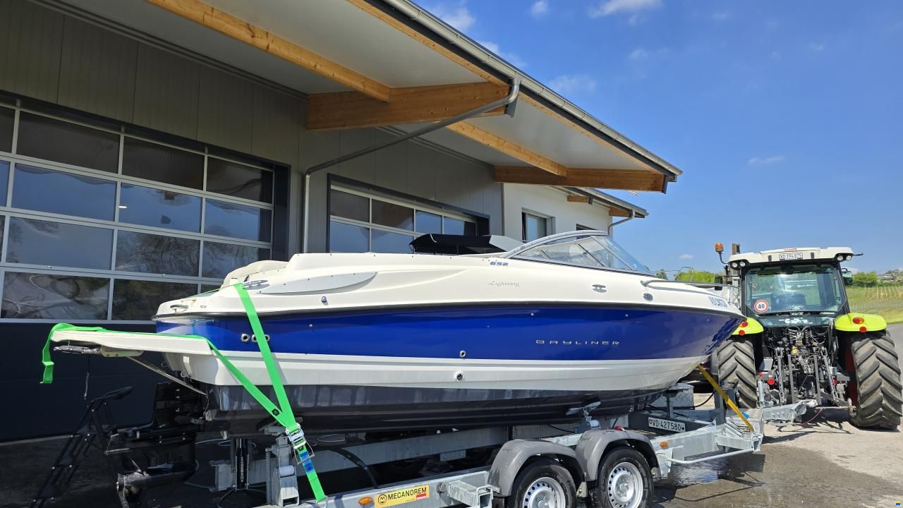 Bayliner 652 Cuddy
