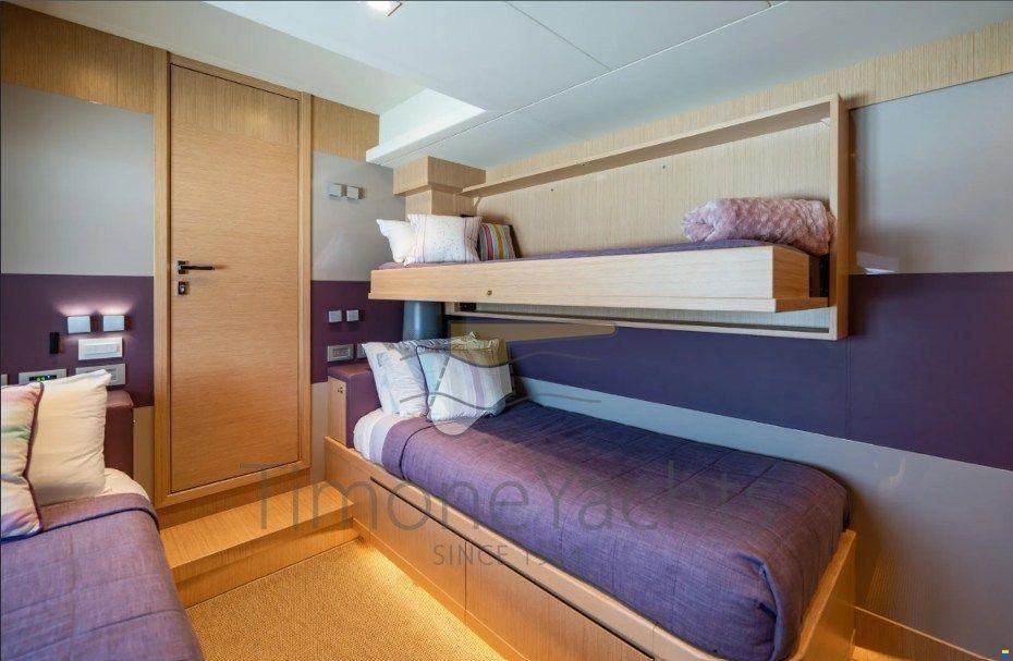 Custom Line Navetta 26
