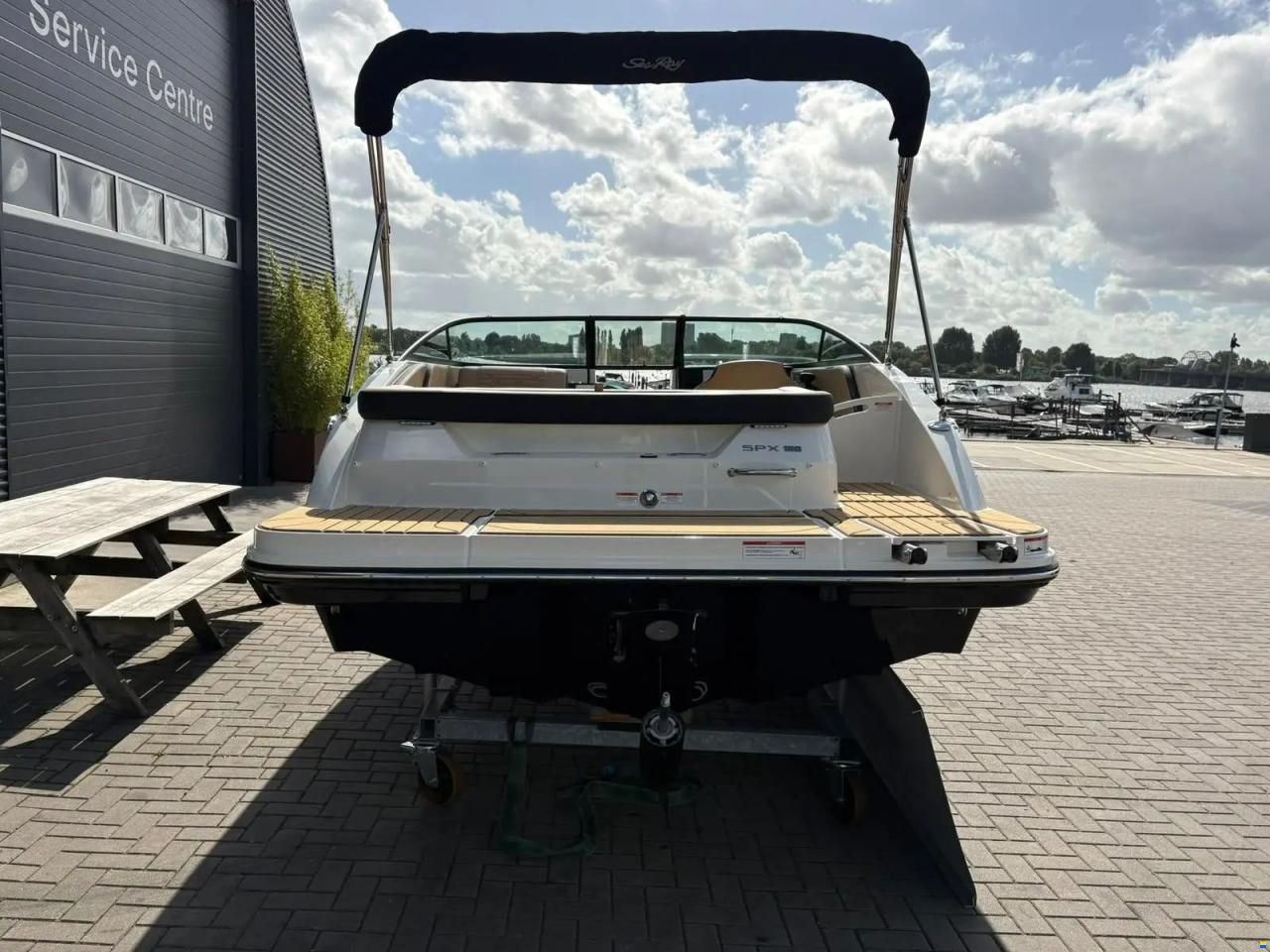 Sea Ray SPX 190