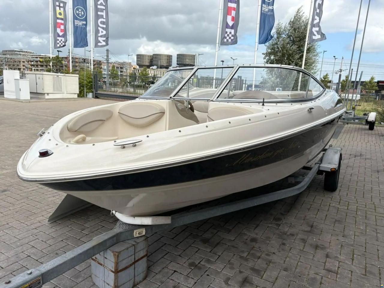 Maxum 1800 SR