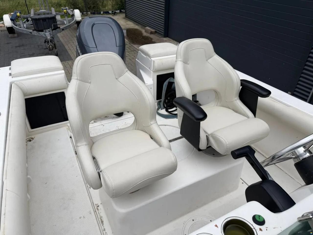 Robalo 1820 Center Console