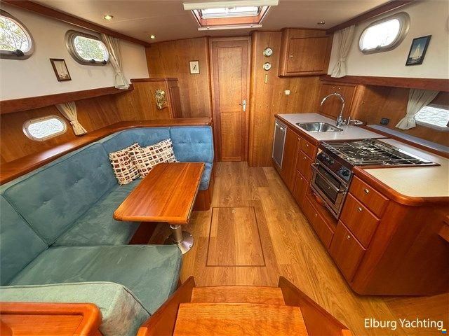 Vedette 10.30 Cabin