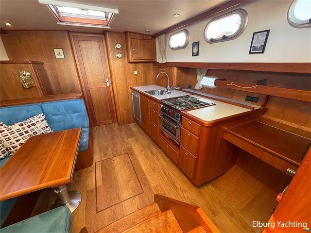 Vedette 10.30 Cabin