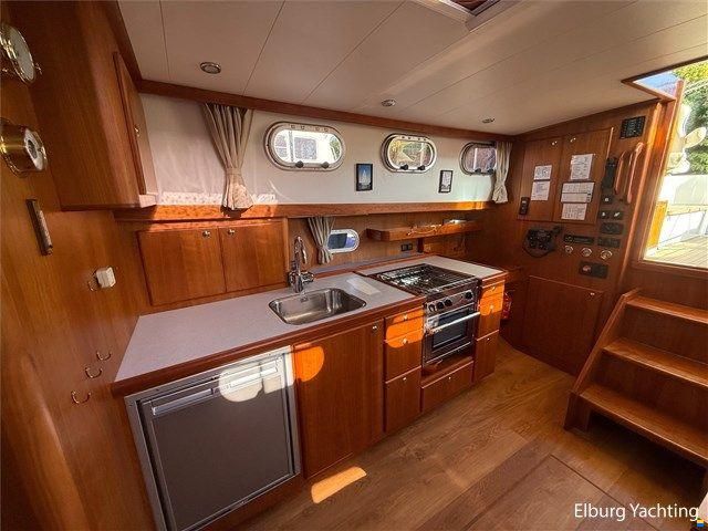 Vedette 10.30 Cabin