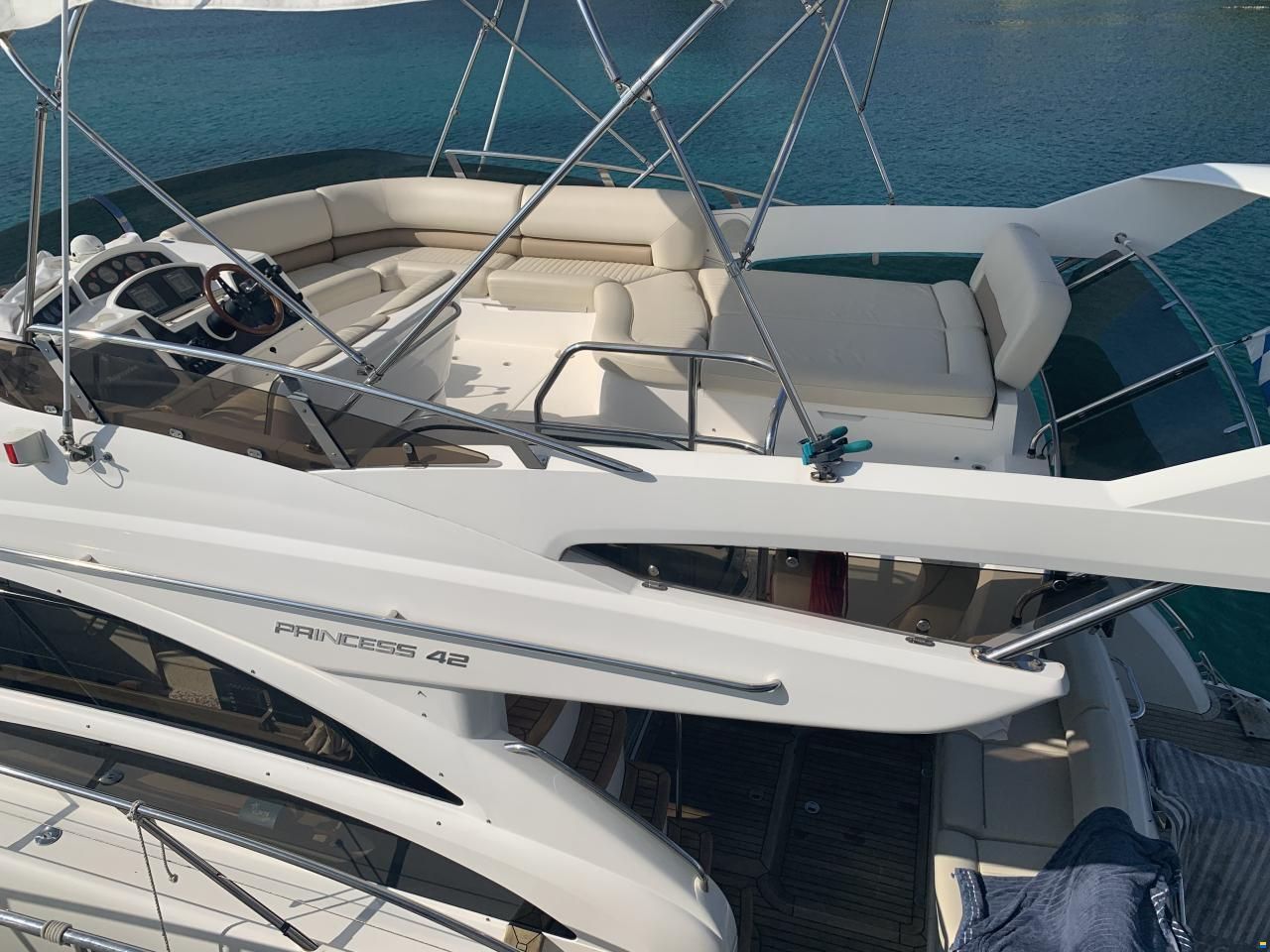 Princess 42 Fly - gepflegtes Liebhaberboot