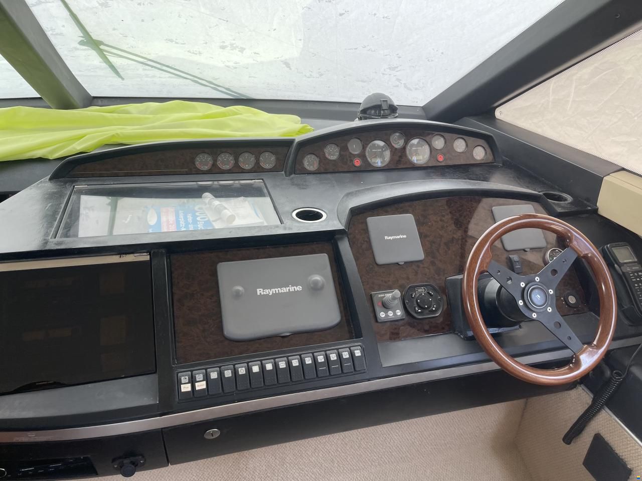 Princess 42 Fly - gepflegtes Liebhaberboot