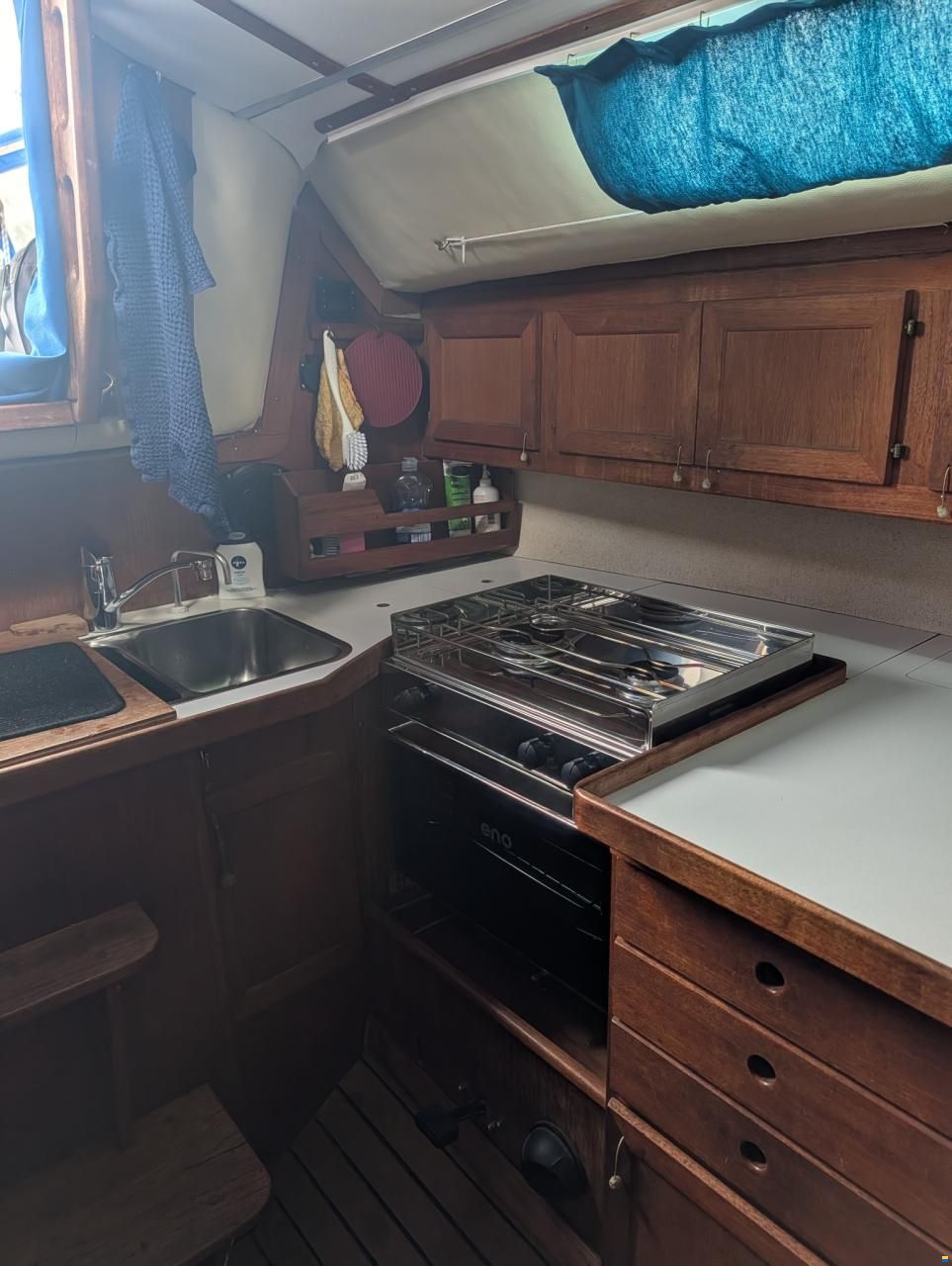 Helmsman Lady Helmsman GT
