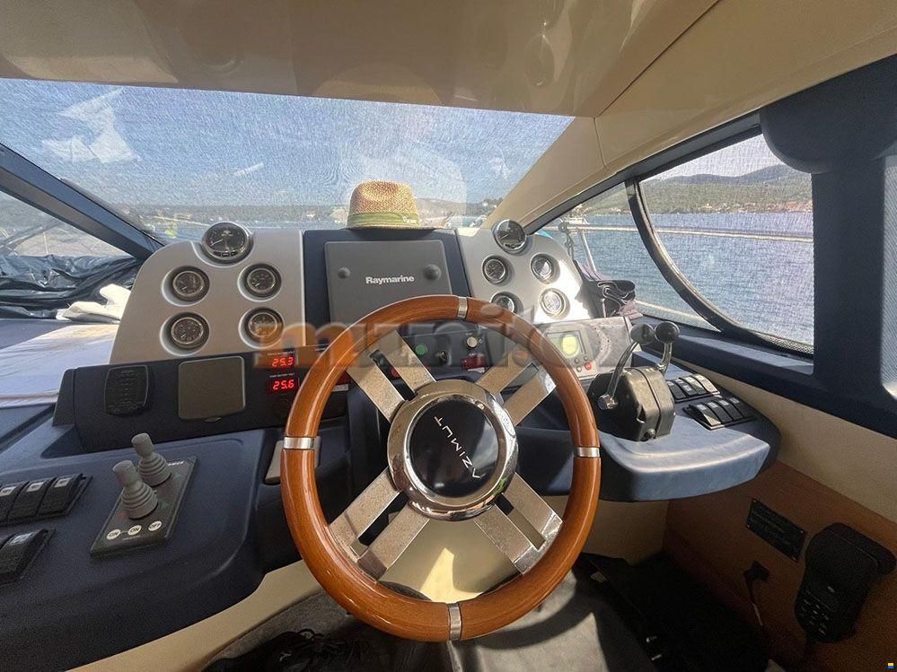 Azimut 43 Fly