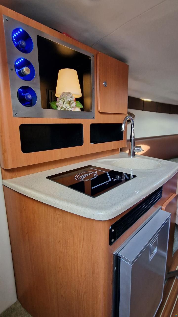 Crownline 250 CR