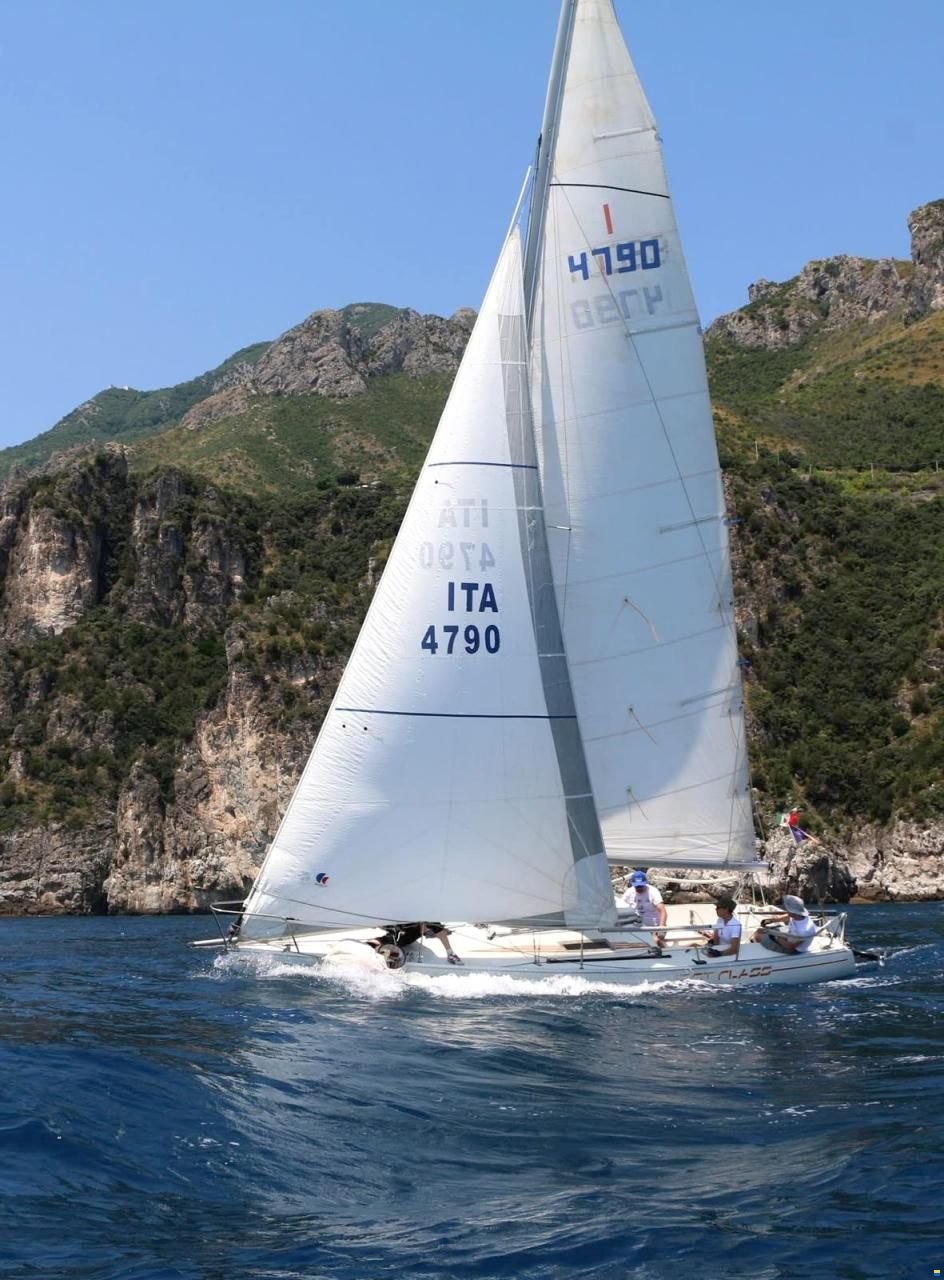 Beneteau First Class 8