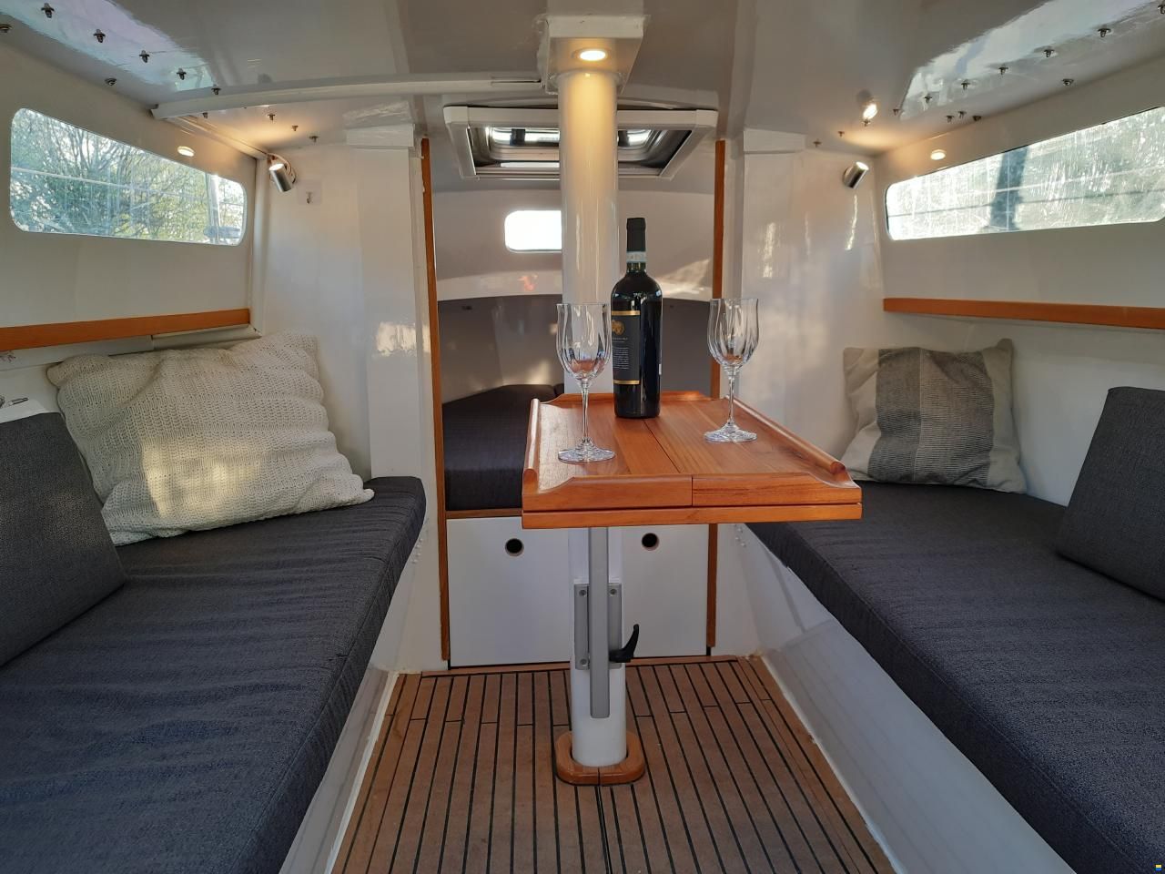 Beaconax Yachtbau GmbH Bluestorm 750