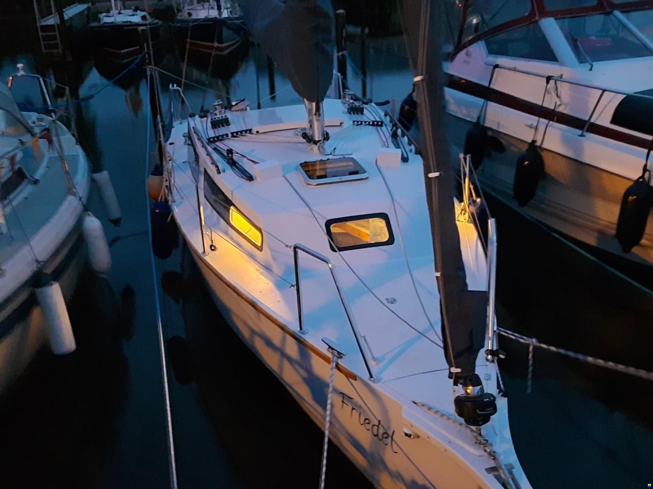 Beaconax Yachtbau GmbH Bluestorm 750