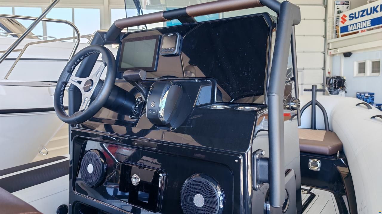 Navigator 22