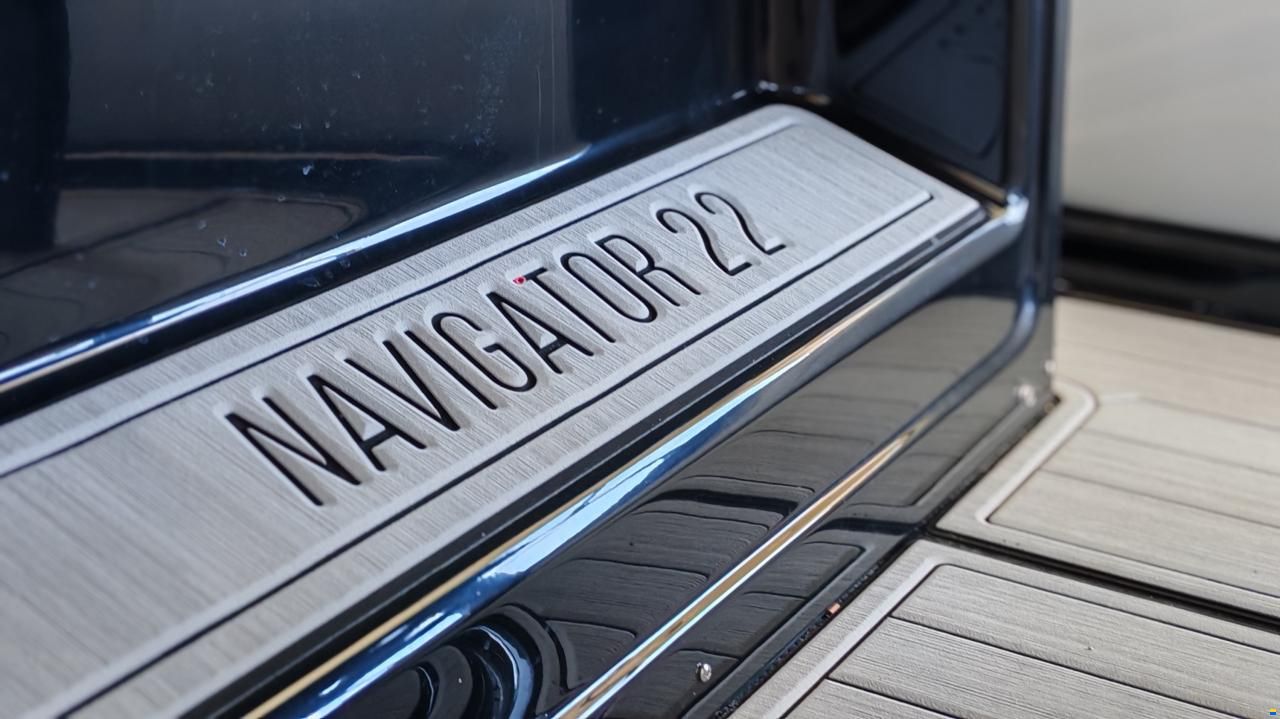 Navigator 22