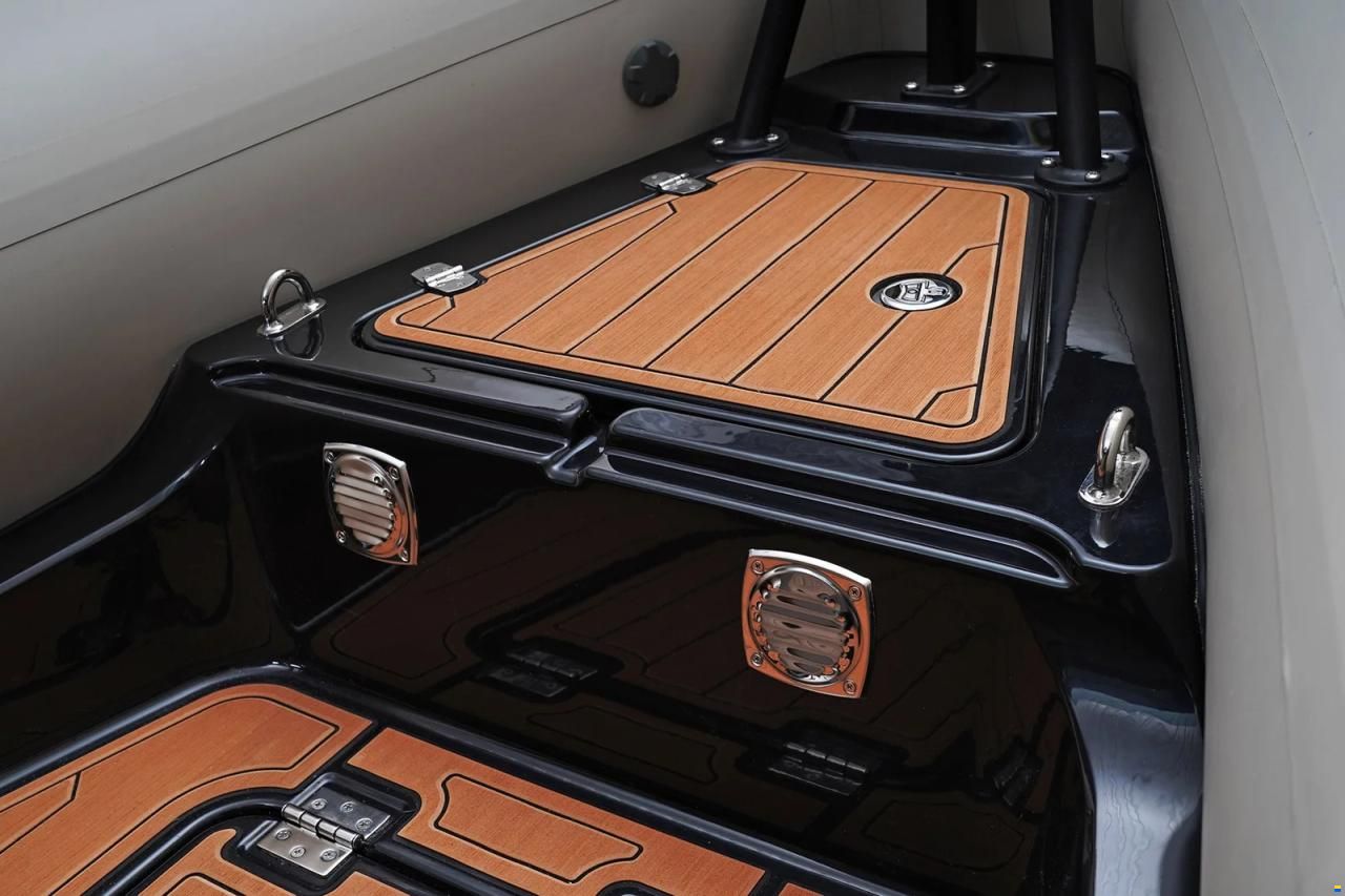 Navigator 22