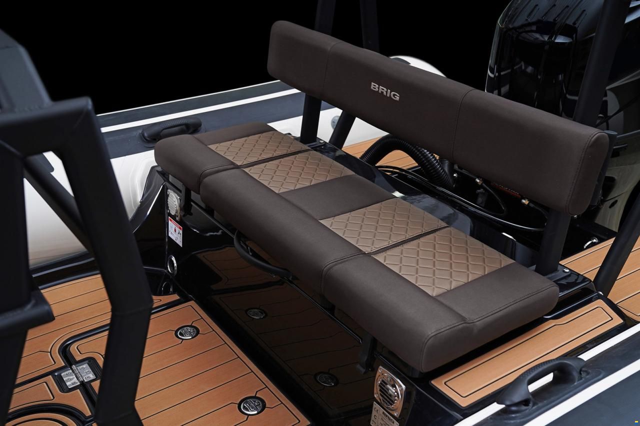 Navigator 22