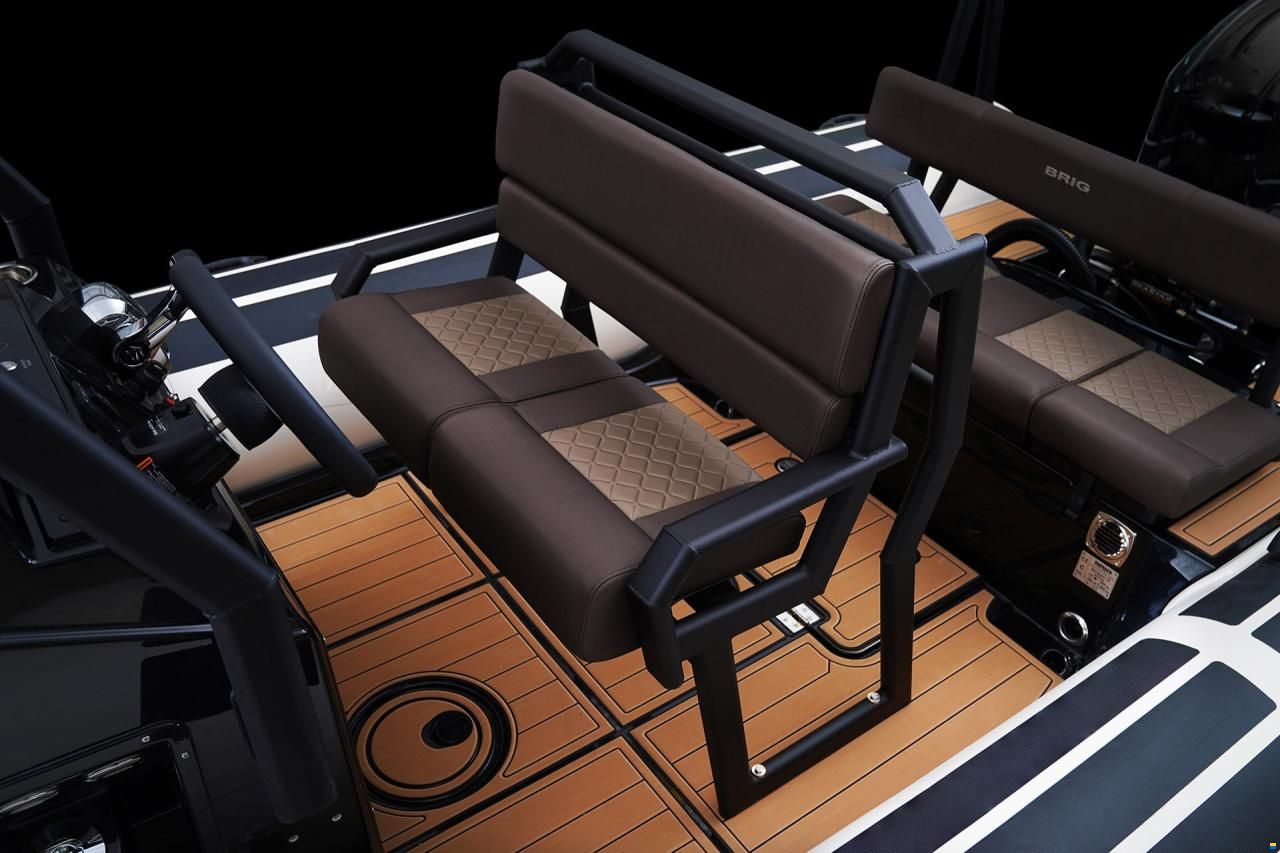 Navigator 22