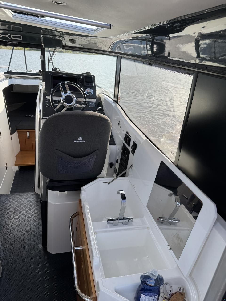 XO Boats RS 270 Cabin