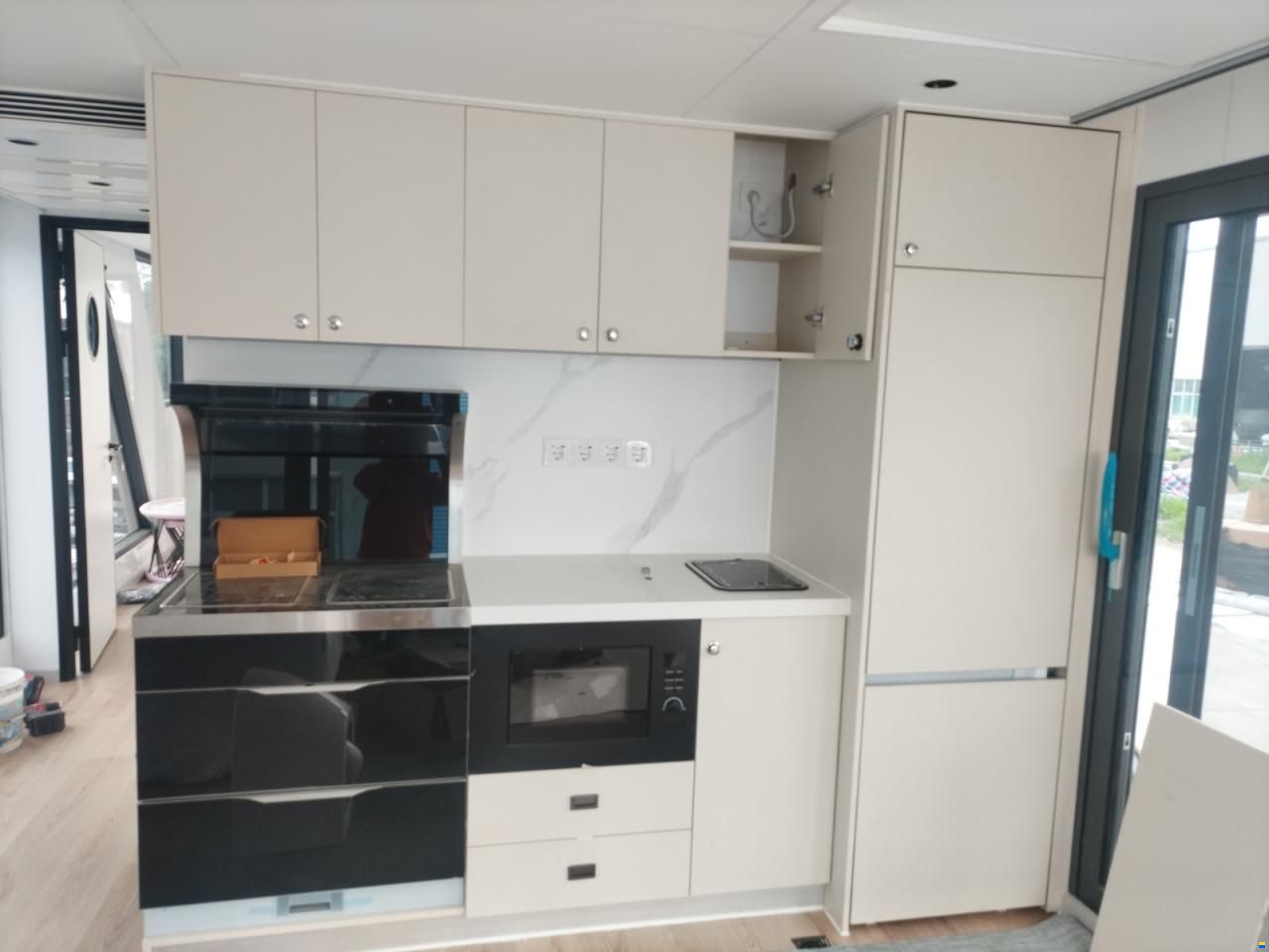 Aurora Boat 40