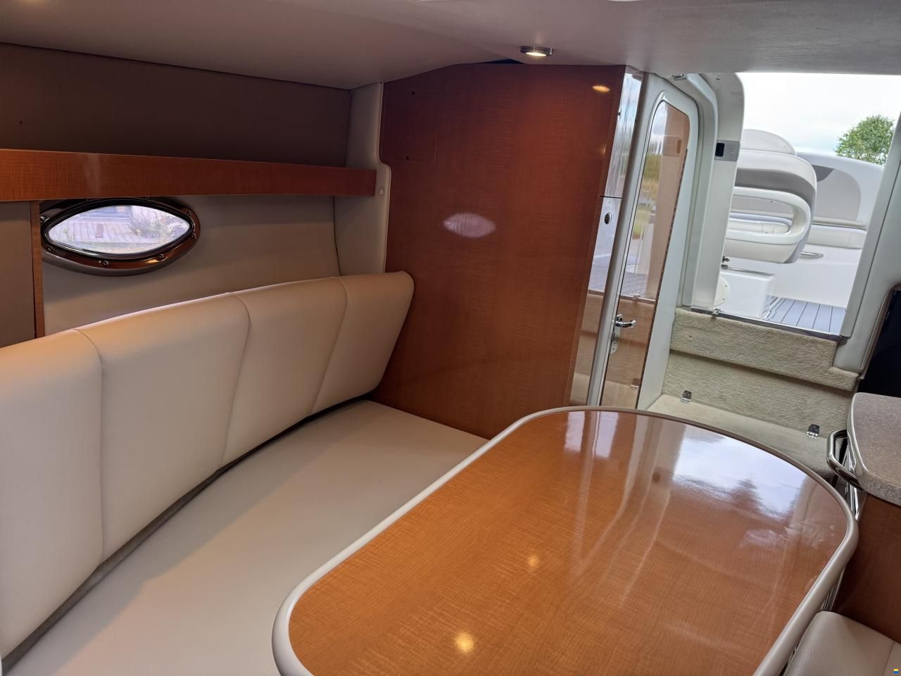 Chaparral 250 Signature