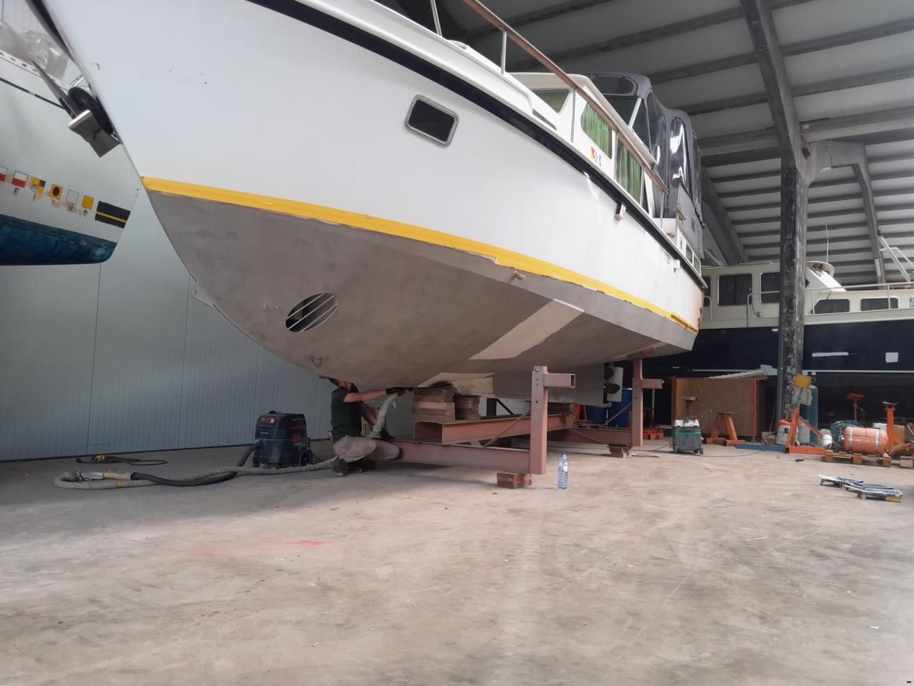 Merwede 1200 AK