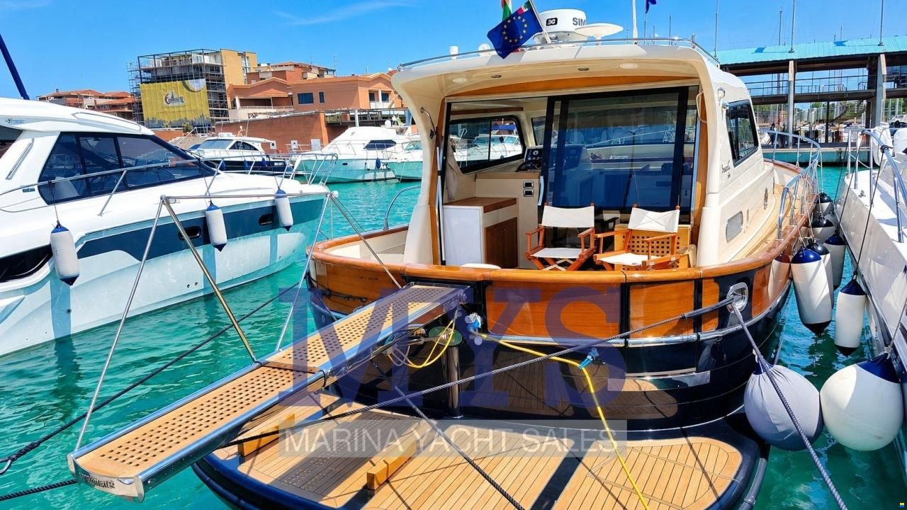 Di Donna SERAPO 42 CABIN HT