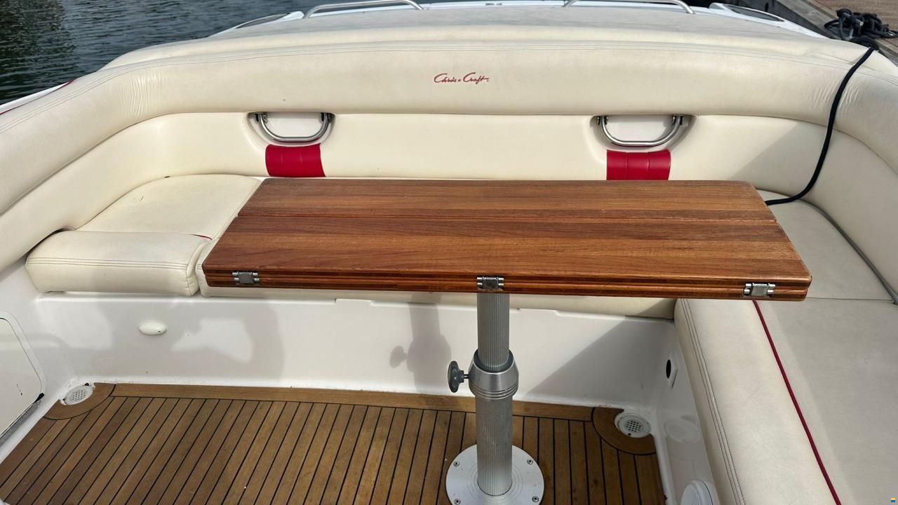 Chris Craft Corsair 28