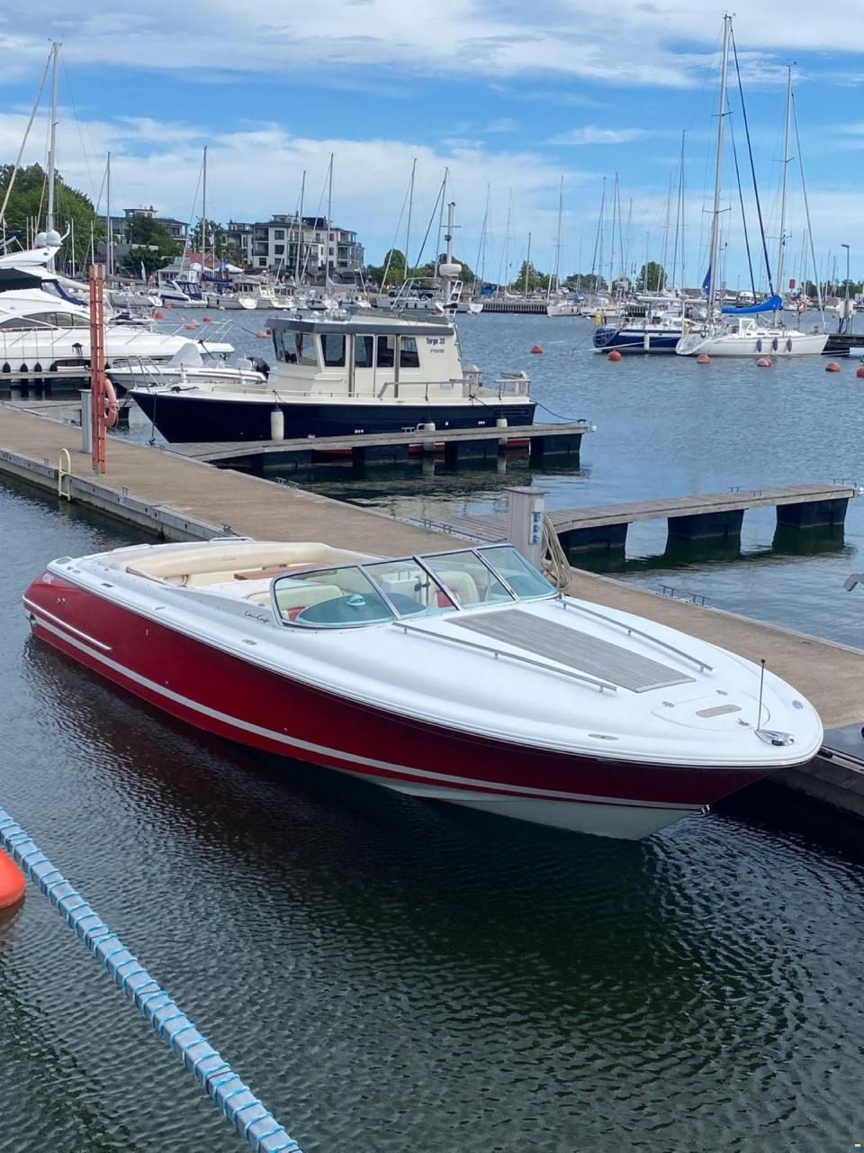 Chris Craft Corsair 28