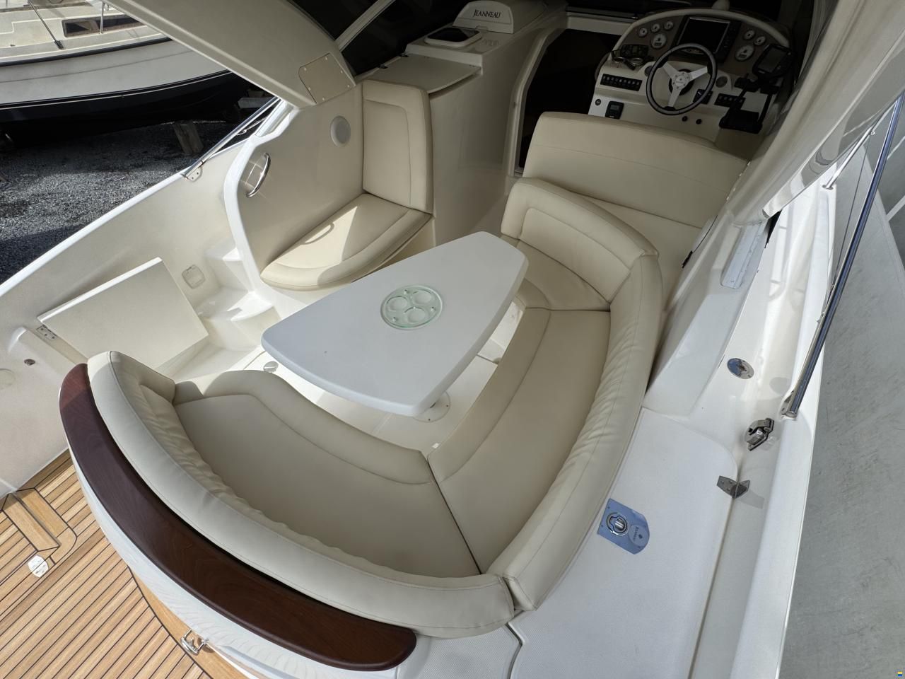 Jeanneau Prestige 30S
