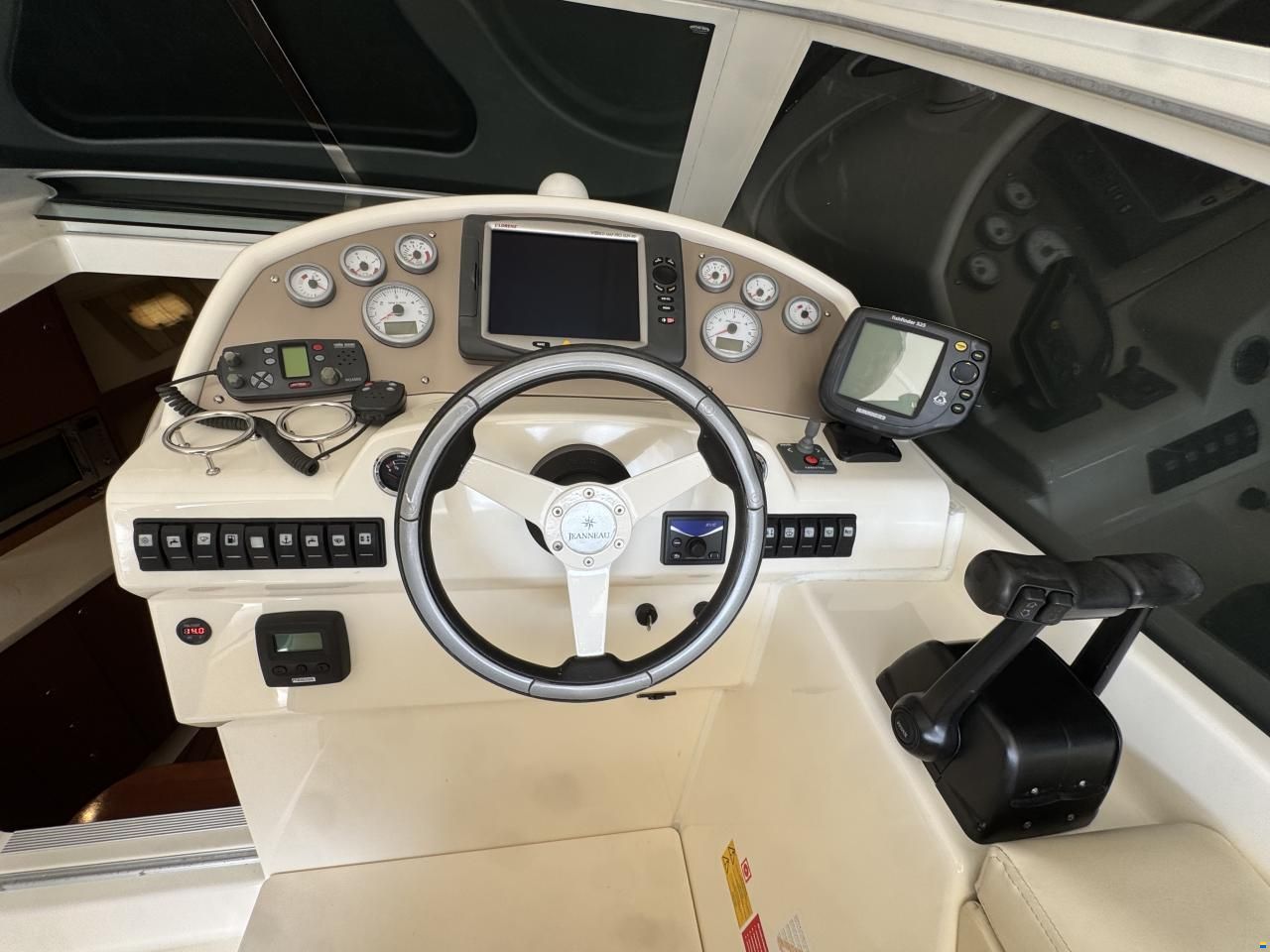 Jeanneau Prestige 30S