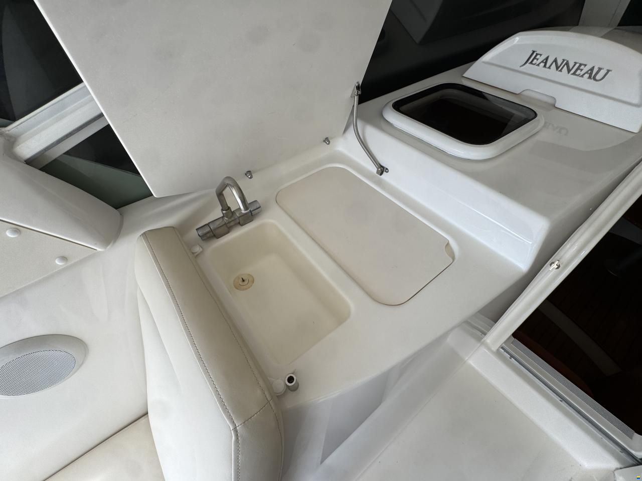 Jeanneau Prestige 30S