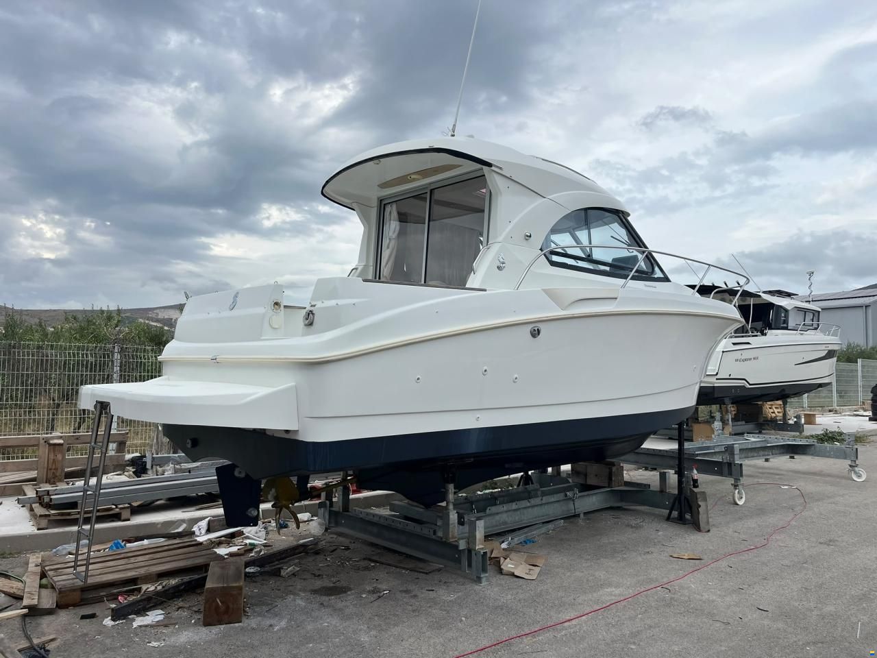 Beneteau Antares 8