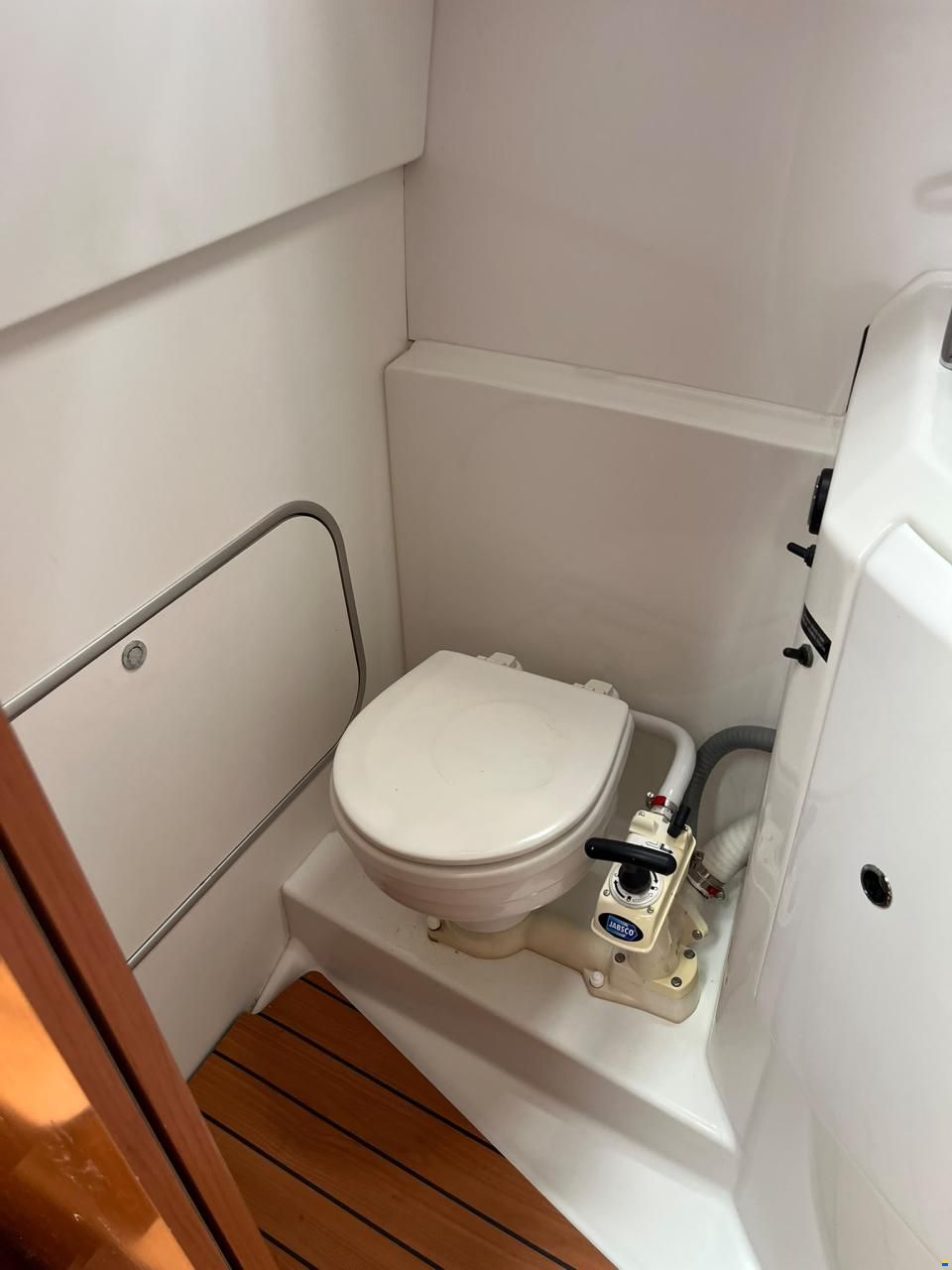 Beneteau Antares 8