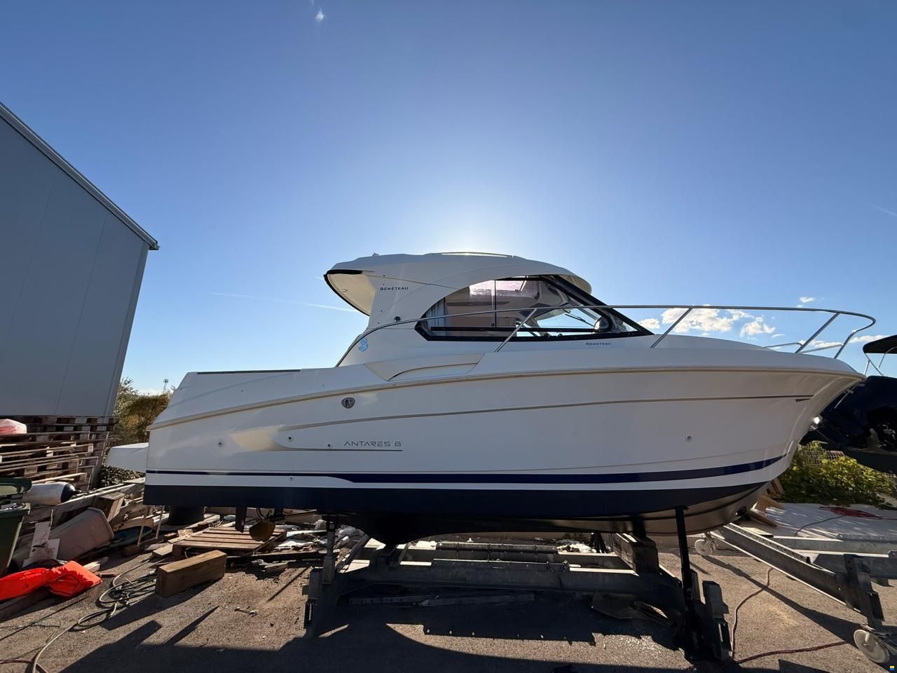 Beneteau Antares 8